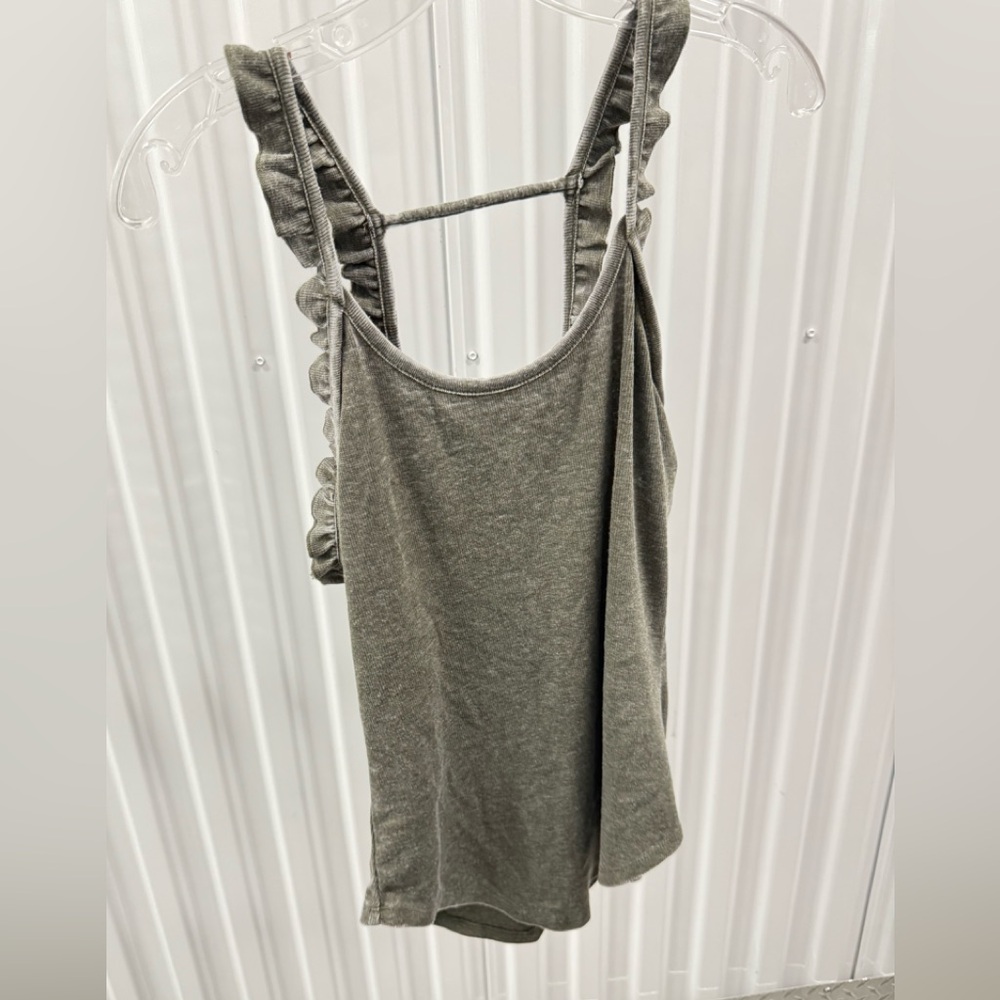 New NWT Chaser top medium